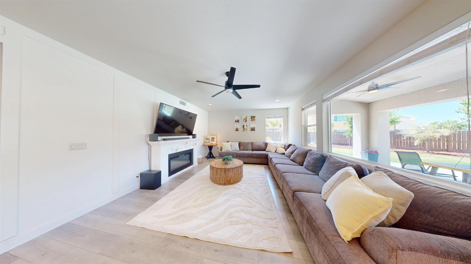 4387 N Cresta Ave, Fresno, CA 93723