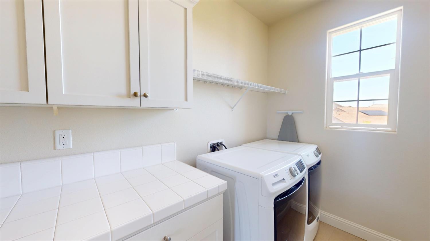 4387 N Cresta Ave, Fresno, CA 93723