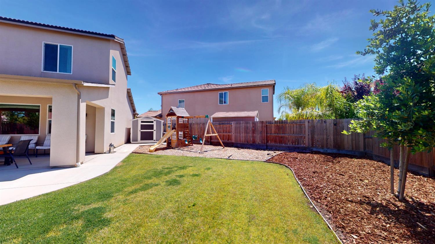 4387 N Cresta Ave, Fresno, CA 93723