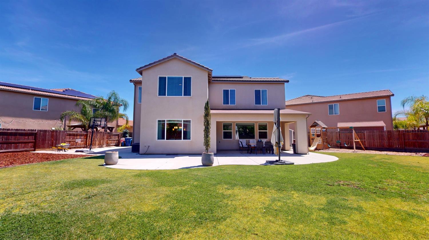 4387 N Cresta Ave, Fresno, CA 93723