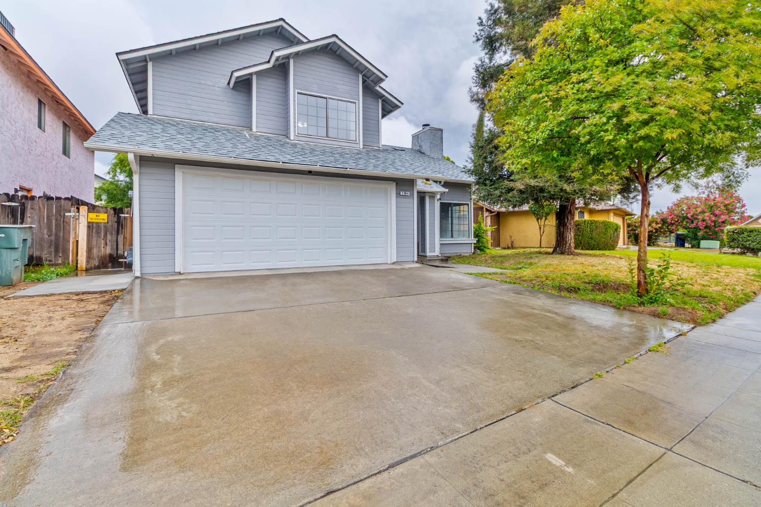 2244 N Prospect Ave, Fresno, CA 93722