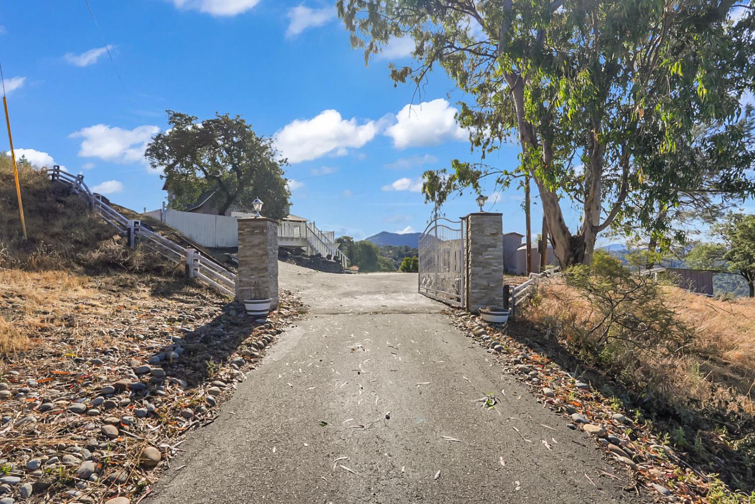 30450 Morgan Canyon Rd, Prather, CA 93651