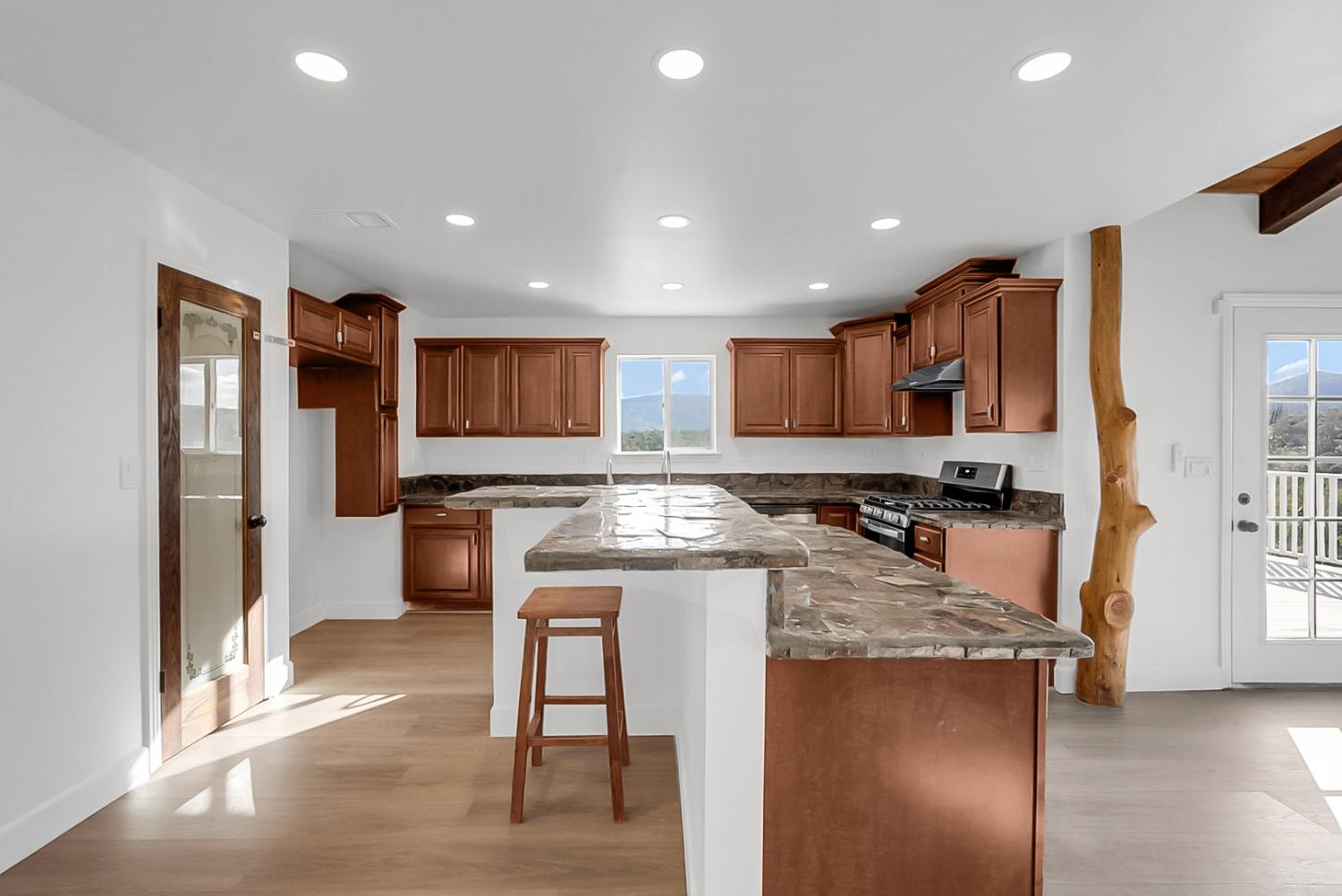 30450 Morgan Canyon Rd, Prather, CA 93651