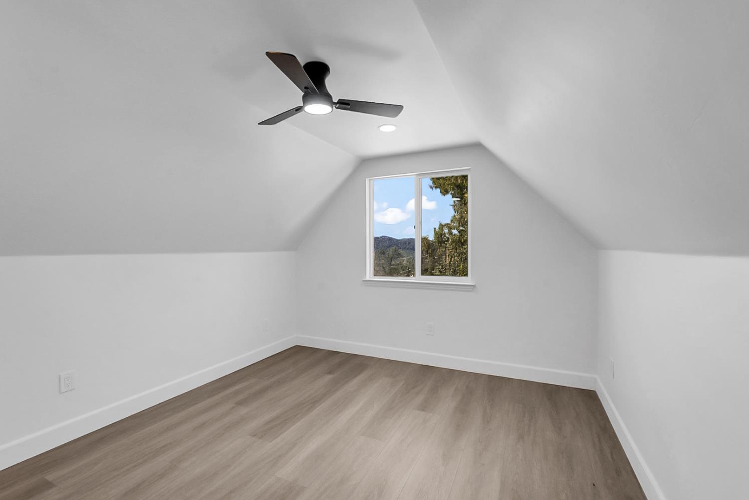 30450 Morgan Canyon Rd, Prather, CA 93651