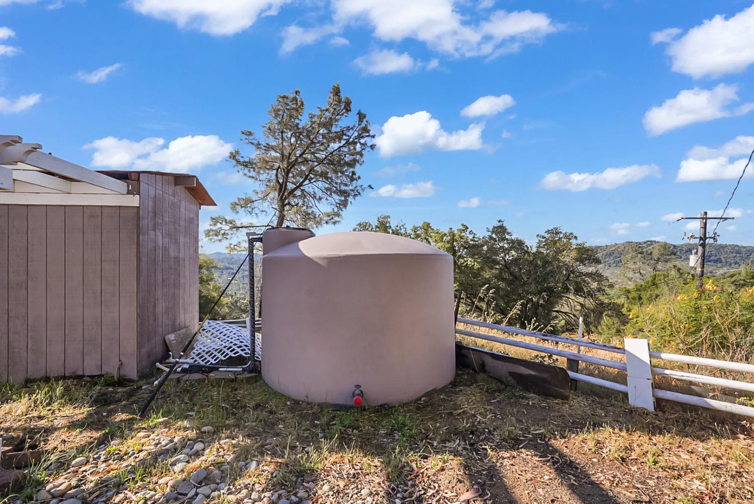 30450 Morgan Canyon Rd, Prather, CA 93651