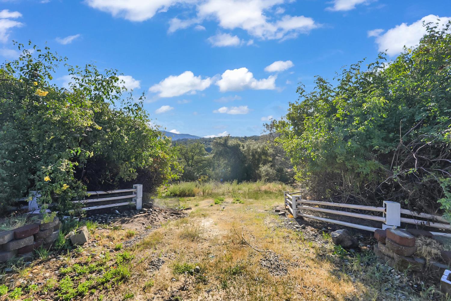 30450 Morgan Canyon Rd, Prather, CA 93651