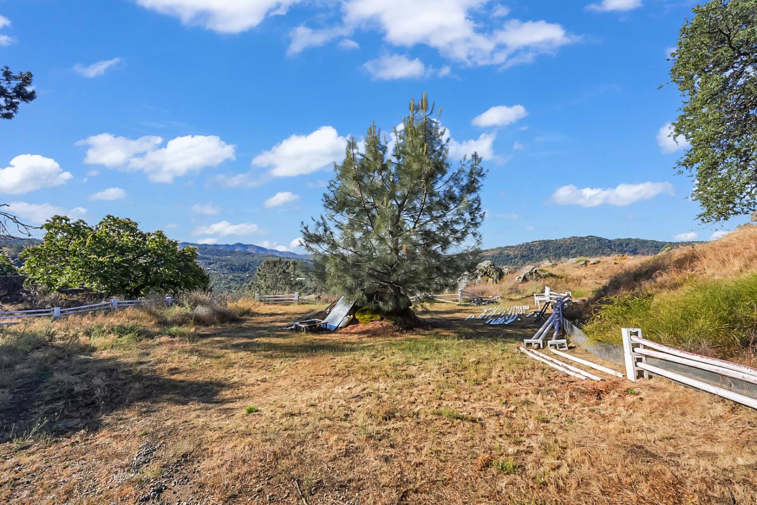 30450 Morgan Canyon Rd, Prather, CA 93651