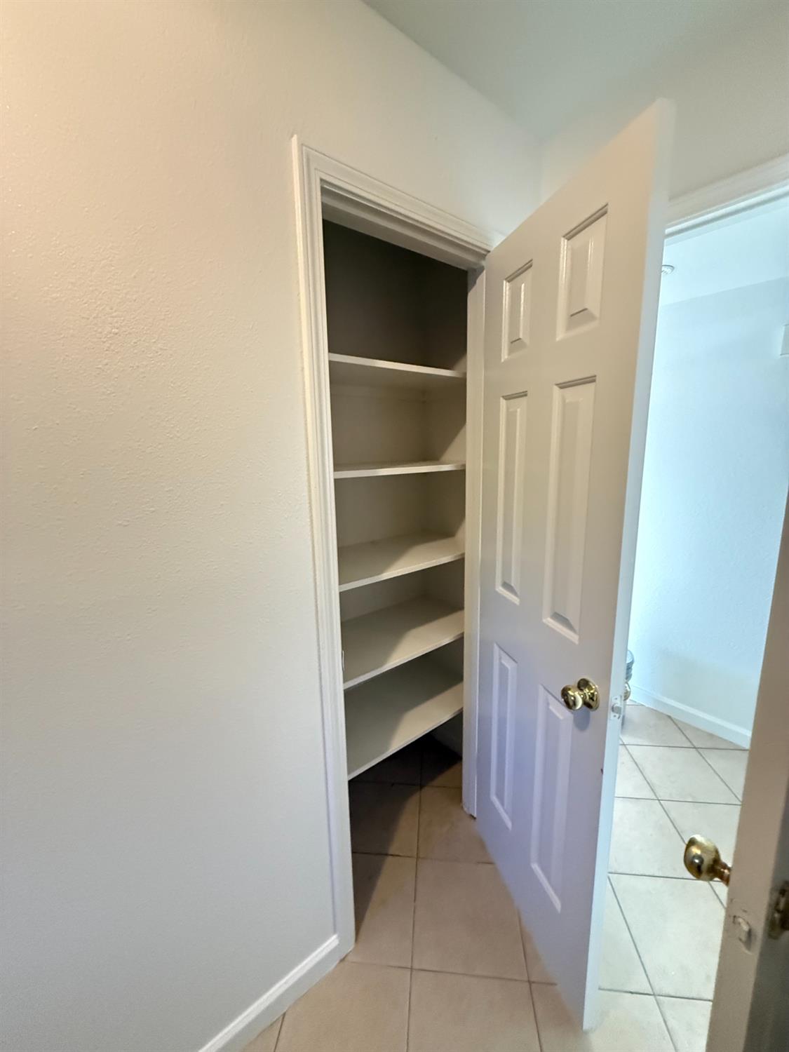 6366 N Forestiere Ave, Fresno, CA 93722