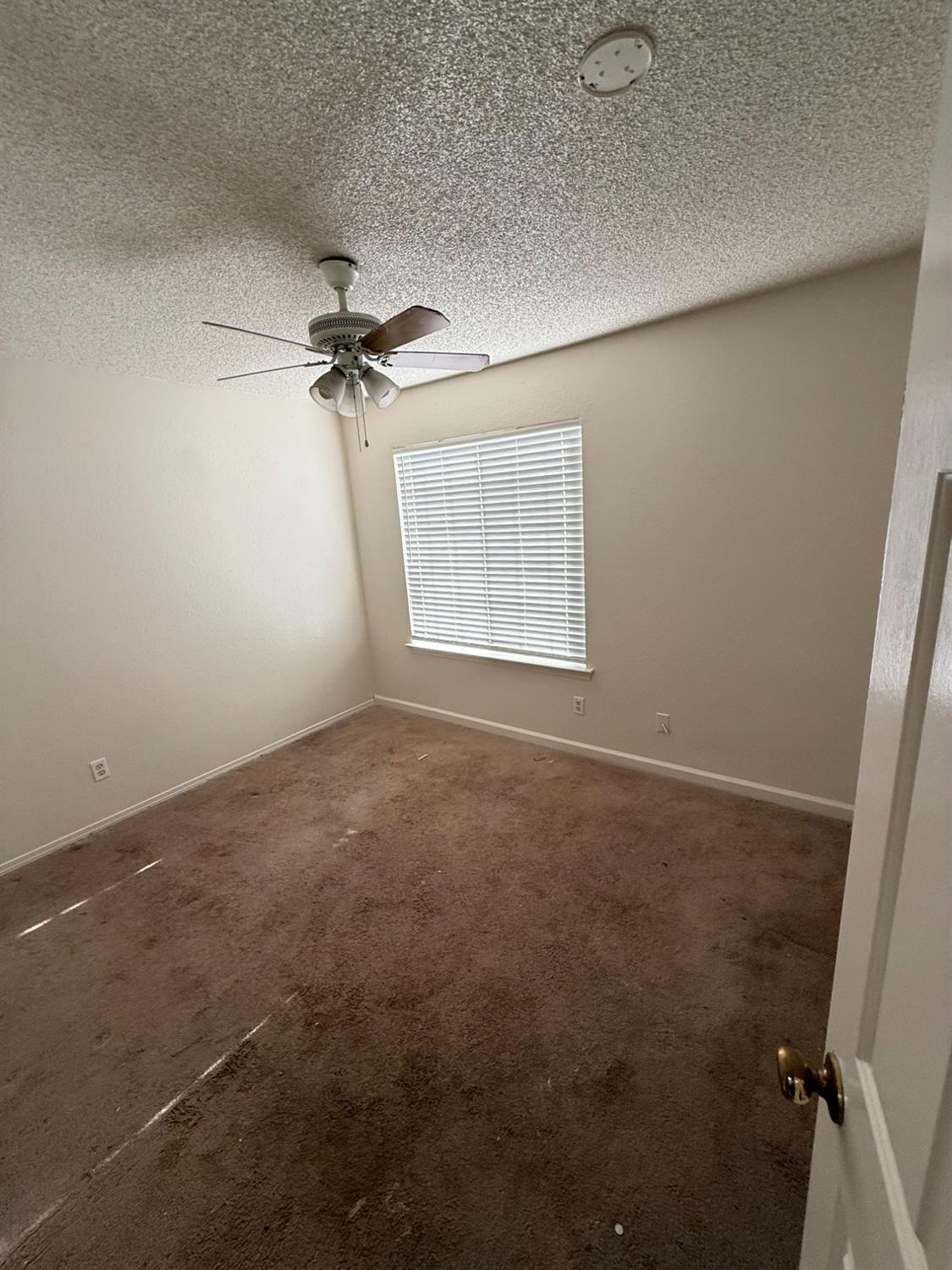 6366 N Forestiere Ave, Fresno, CA 93722