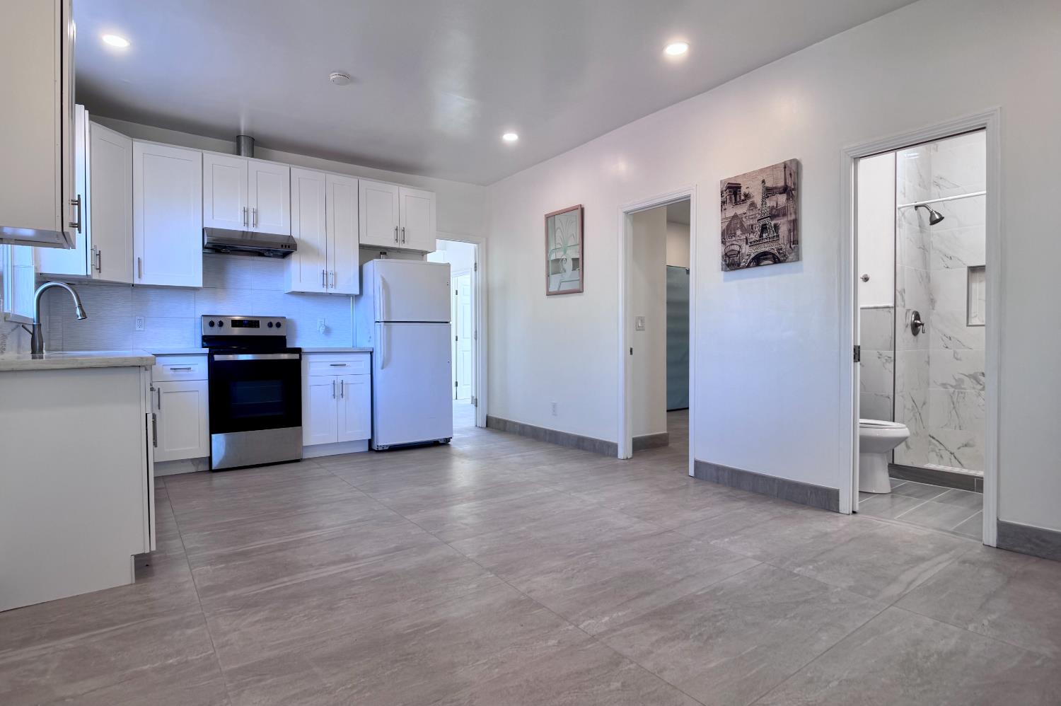 416 E Tuolumne St N, Fresno, CA 93706