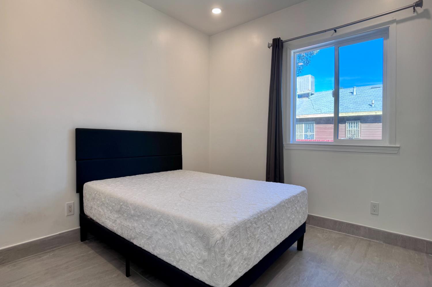 416 E Tuolumne St N, Fresno, CA 93706