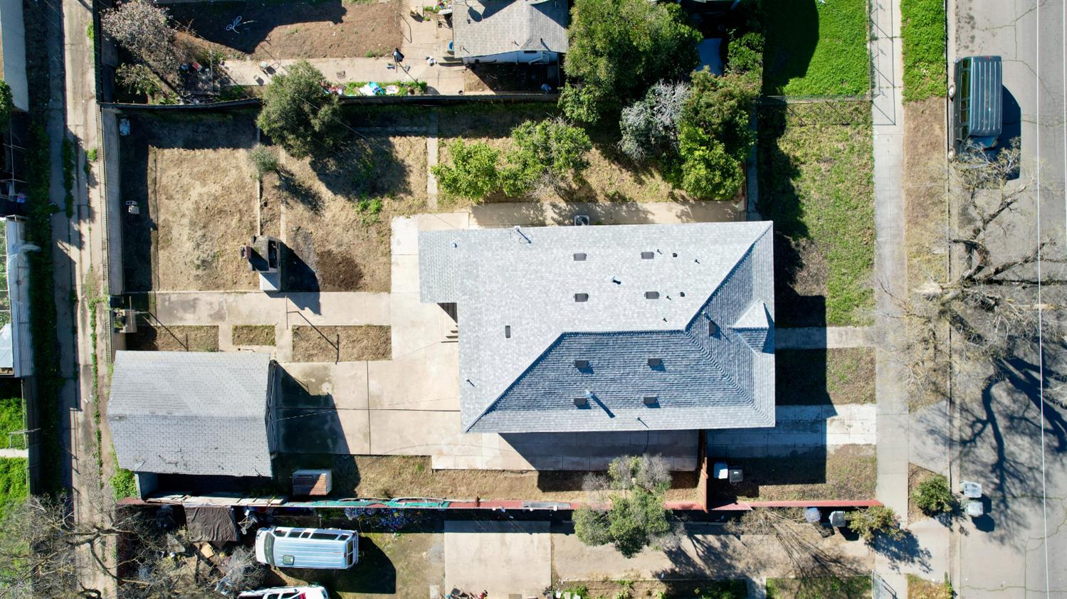 416 E Tuolumne St N, Fresno, CA 93706