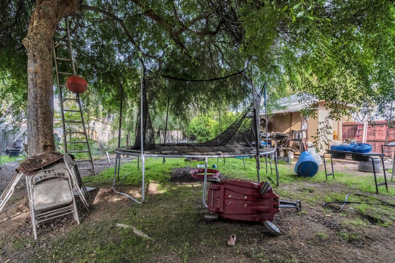 125 12Th St, Orange Cove, CA 93646