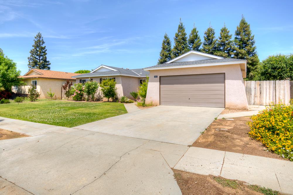3152 W Morris Ave, Fresno, CA 93711