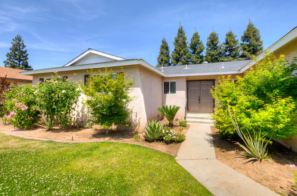 3152 W Morris Ave, Fresno, CA 93711