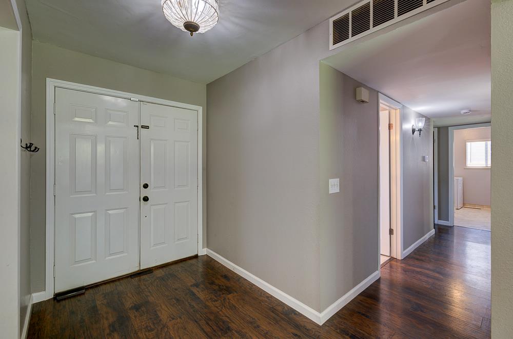 3152 W Morris Ave, Fresno, CA 93711