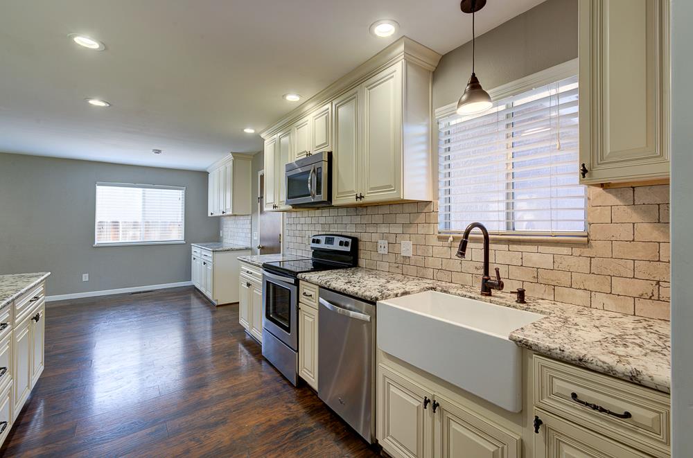 3152 W Morris Ave, Fresno, CA 93711