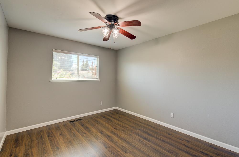 3152 W Morris Ave, Fresno, CA 93711