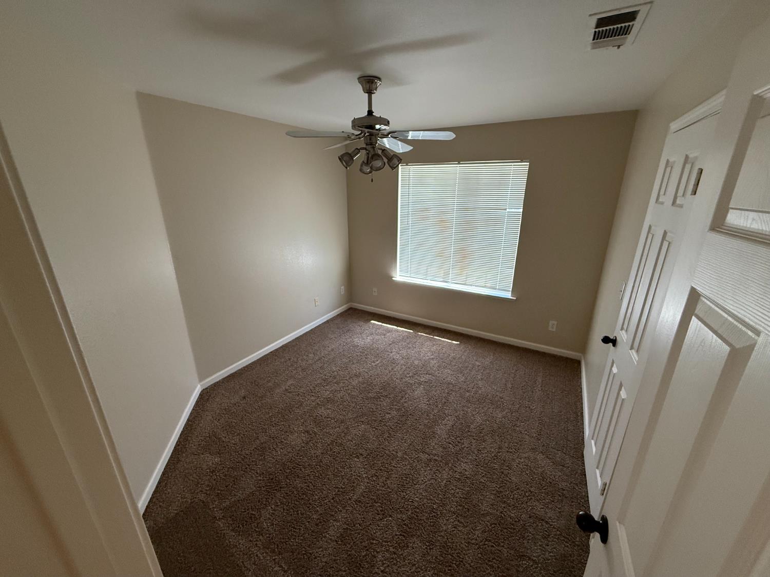 4702 W Mesa Ave, Fresno, CA 93722