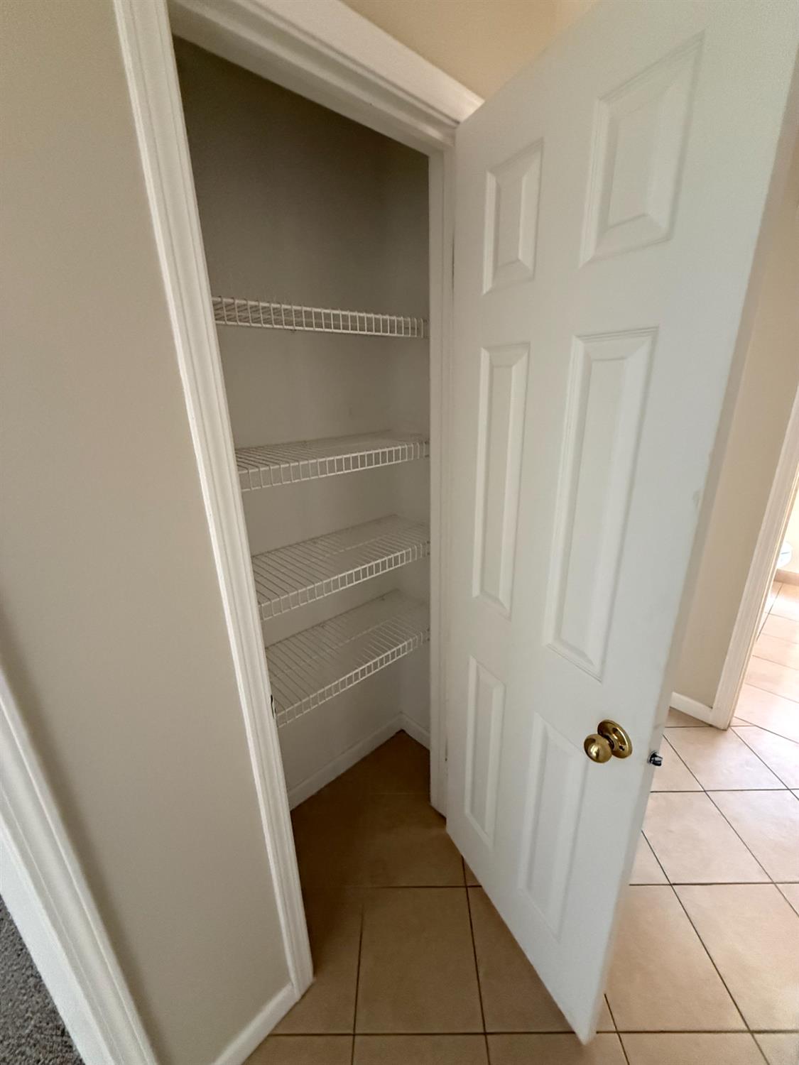 4702 W Mesa Ave, Fresno, CA 93722