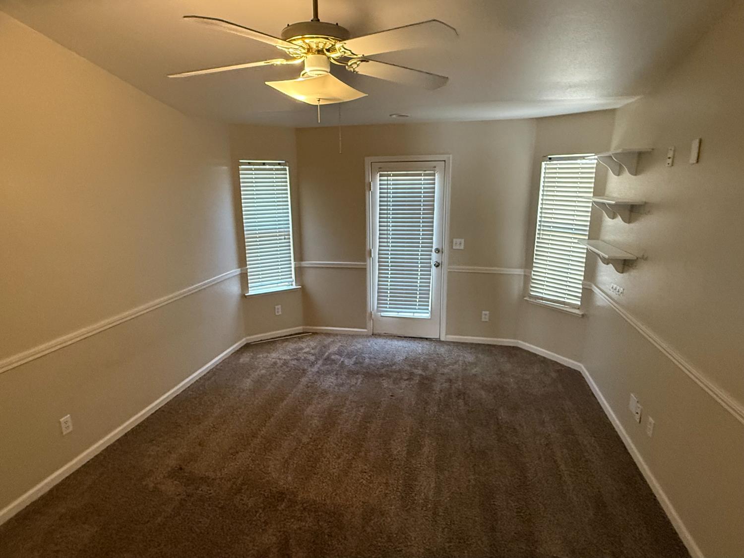 4702 W Mesa Ave, Fresno, CA 93722