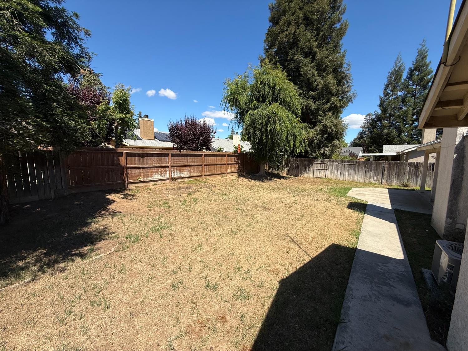 4702 W Mesa Ave, Fresno, CA 93722