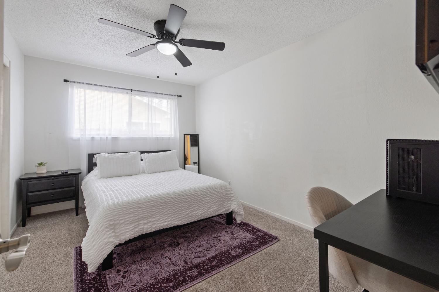 692 W Gettysburg Ave, Clovis, CA 93612