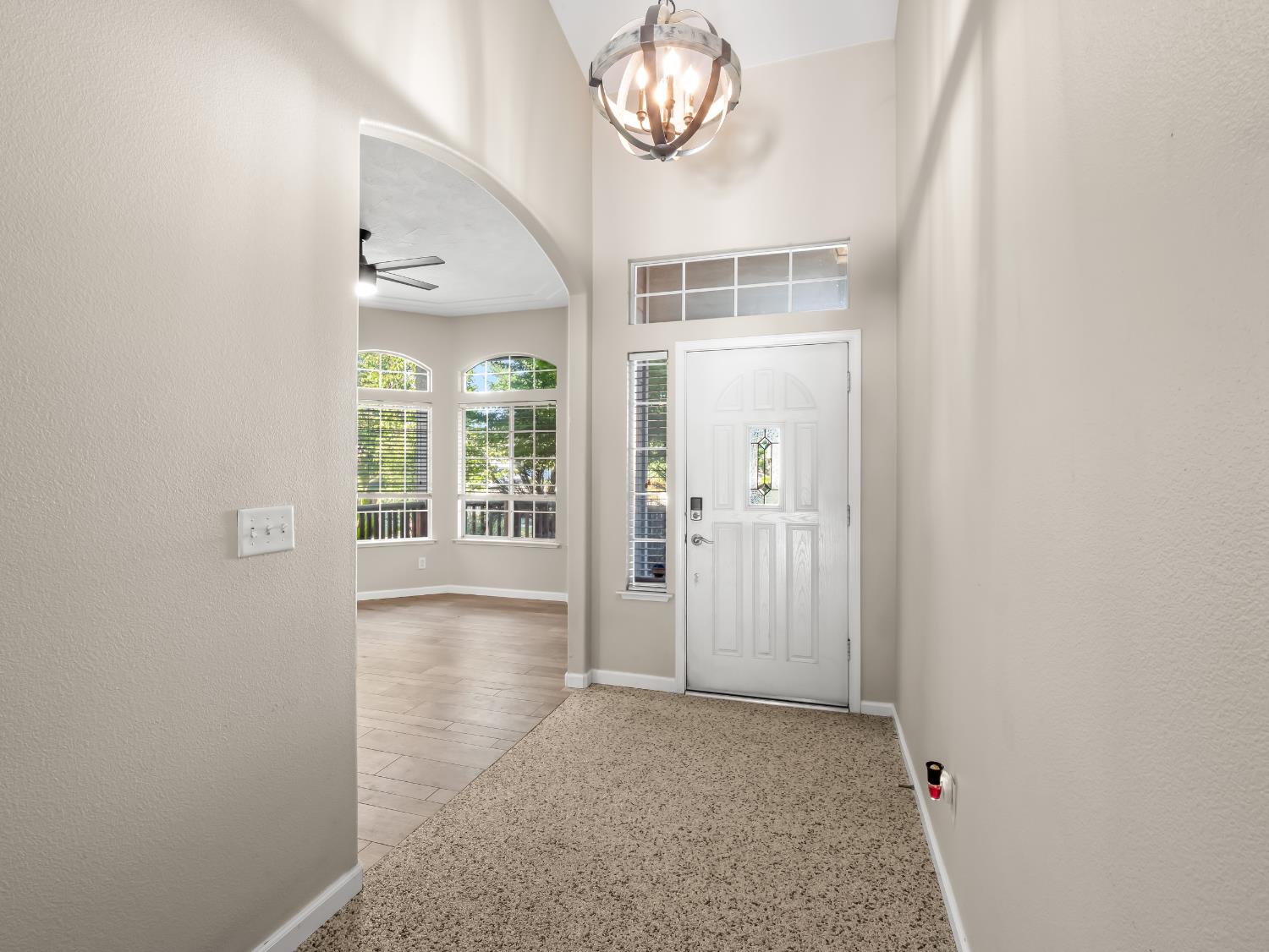 852 N Cherry Ln, Clovis, CA 93611