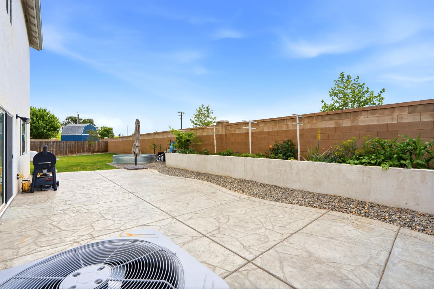 2429 W Claridge Way, Hanford, CA 93230