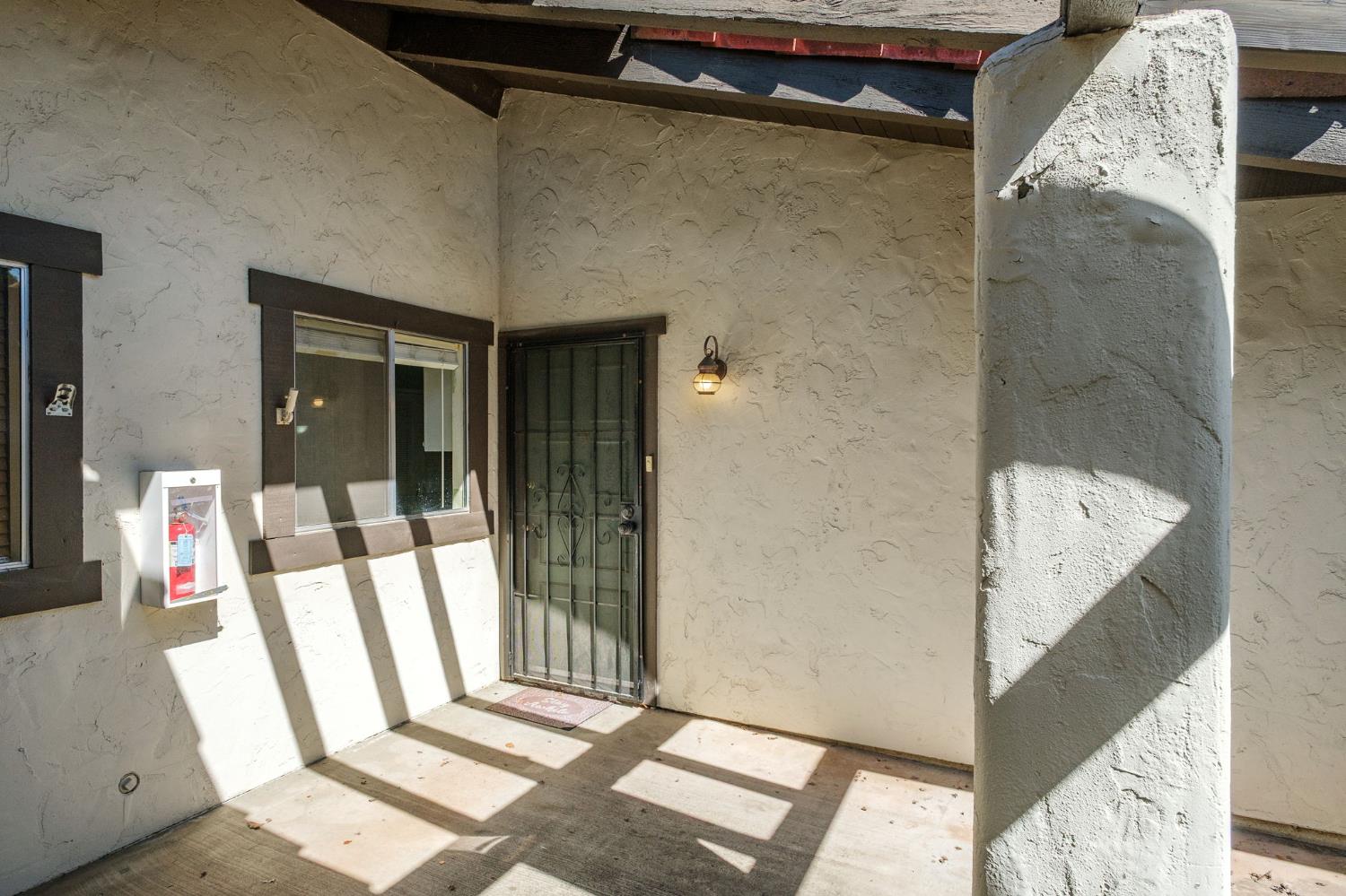 317 W Sierra Ave #114, Fresno, CA 93704