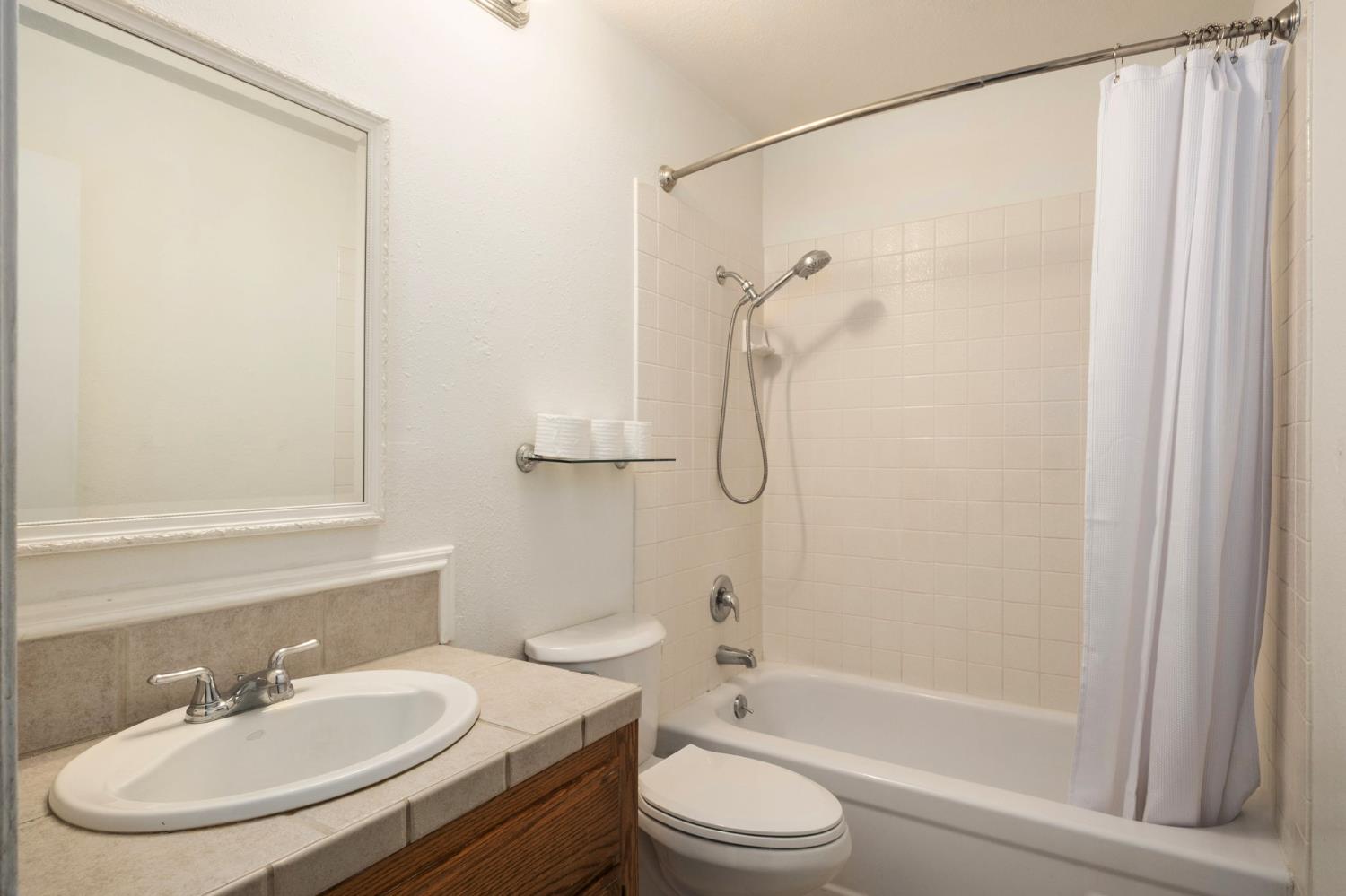 317 W Sierra Ave #114, Fresno, CA 93704