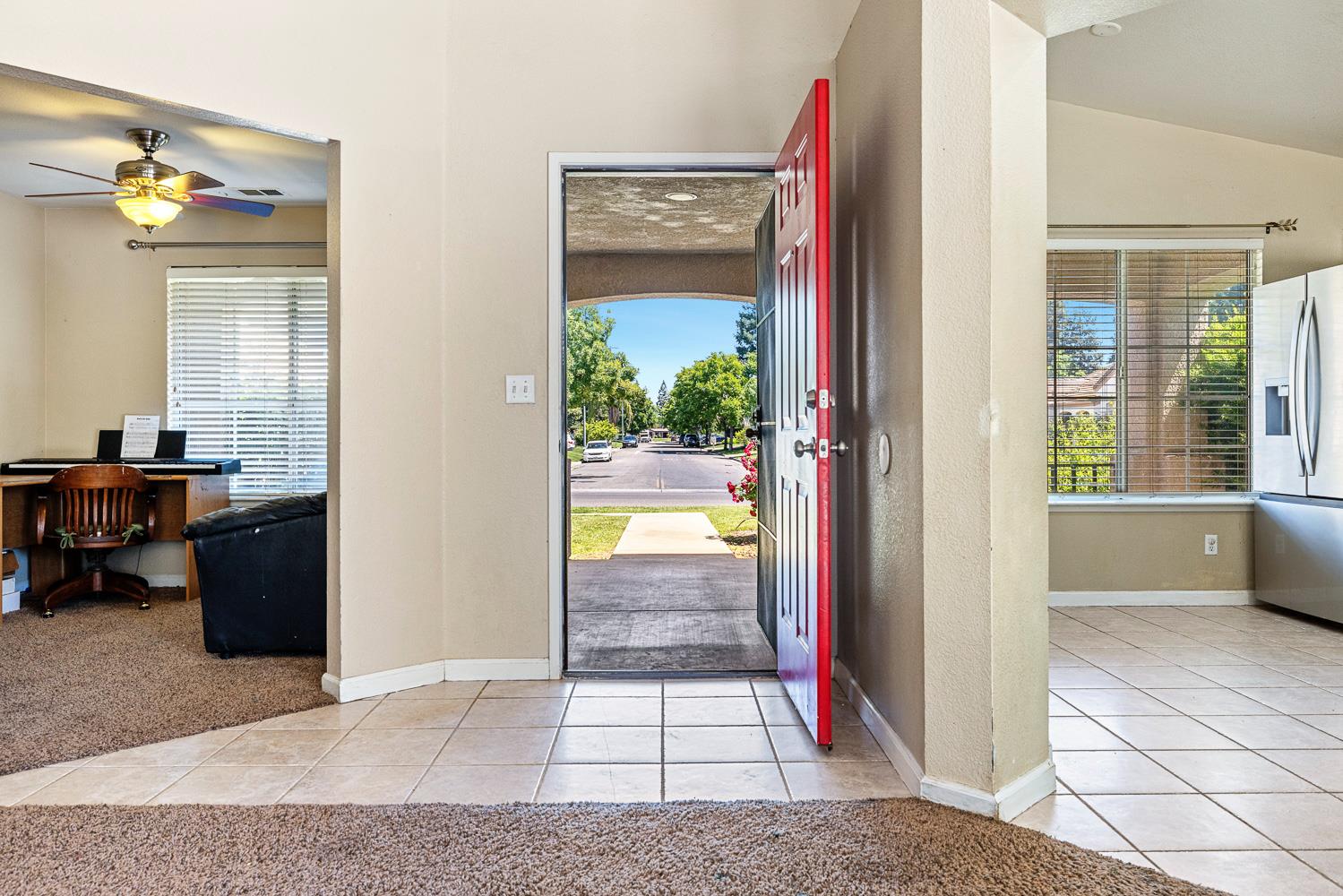 7649 N Baird Ave, Fresno, CA 93720