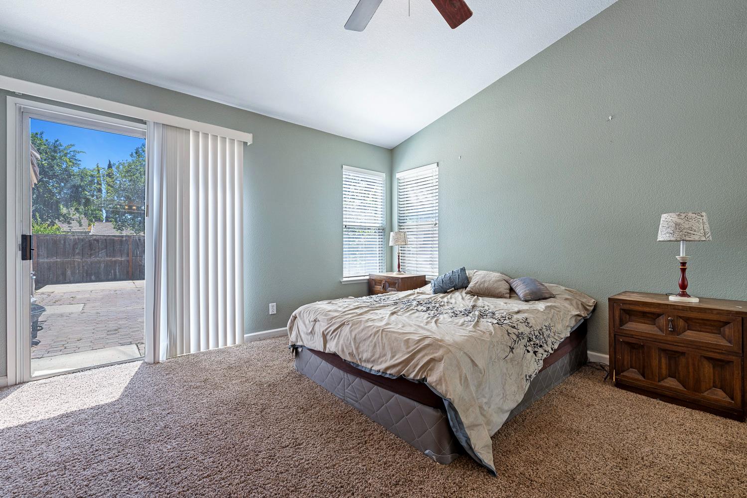 7649 N Baird Ave, Fresno, CA 93720