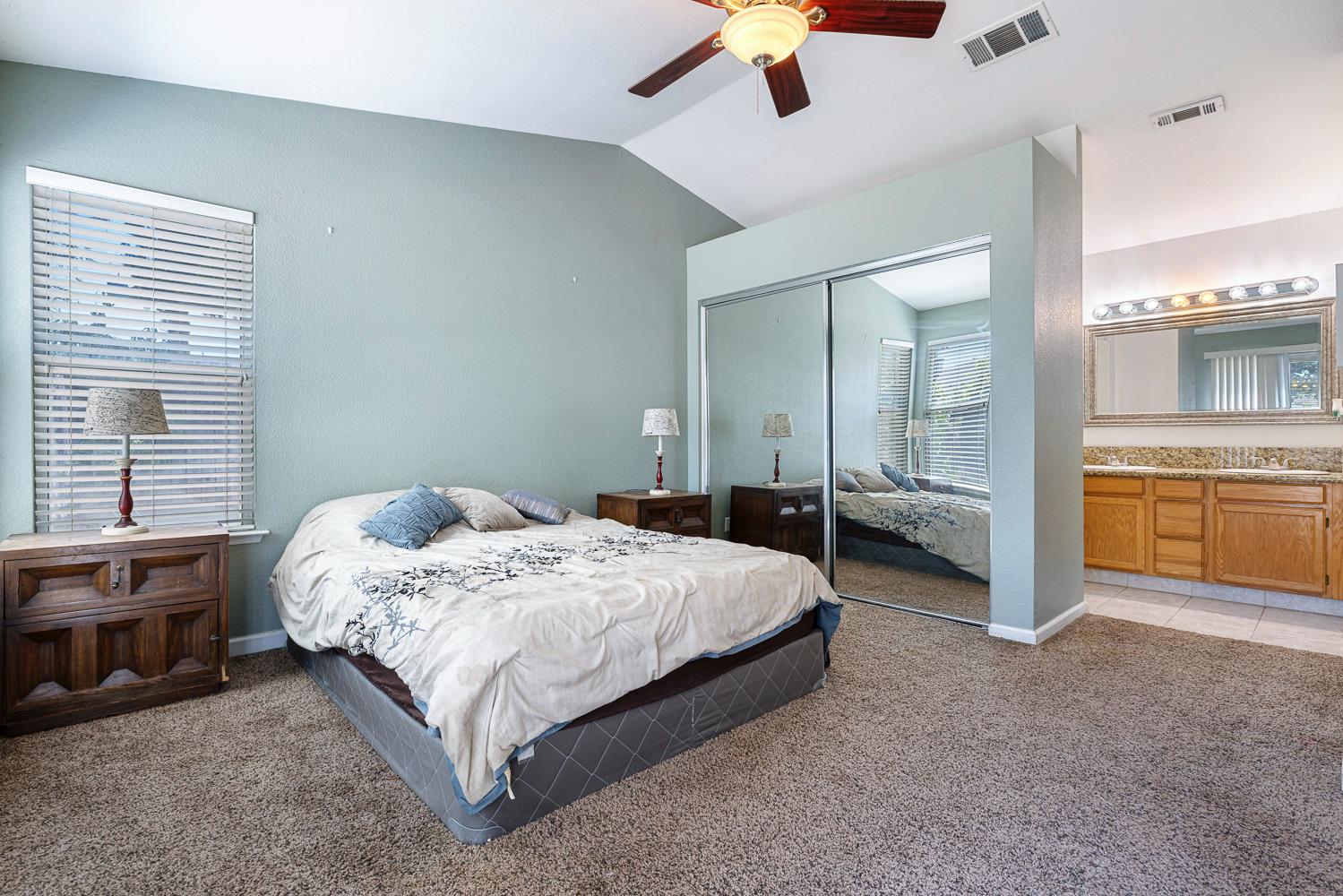 7649 N Baird Ave, Fresno, CA 93720