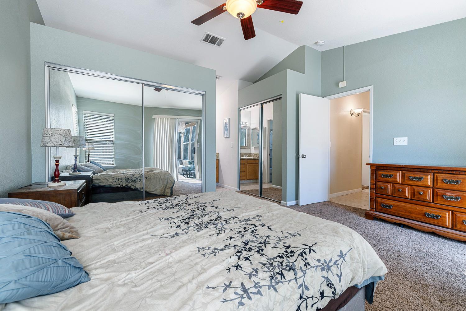 7649 N Baird Ave, Fresno, CA 93720