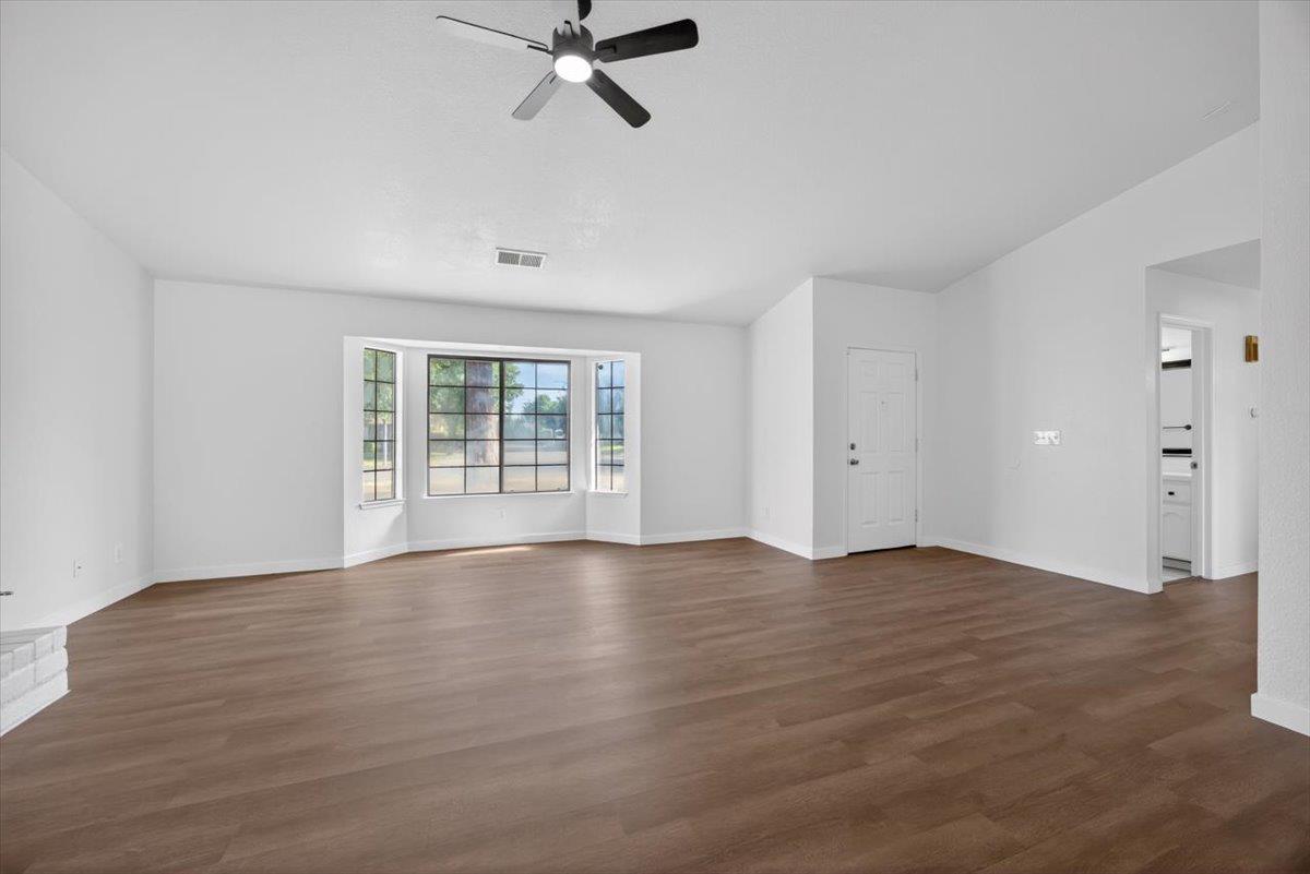 3670 W Fedora Ave, Fresno, CA 93722