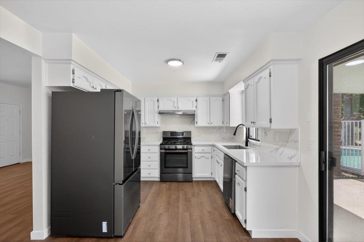 3670 W Fedora Ave, Fresno, CA 93722