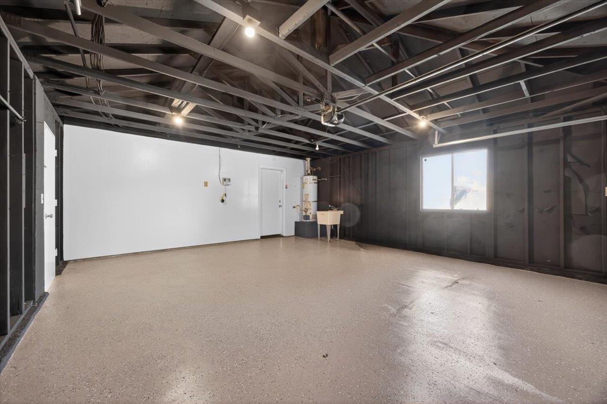 3670 W Fedora Ave, Fresno, CA 93722