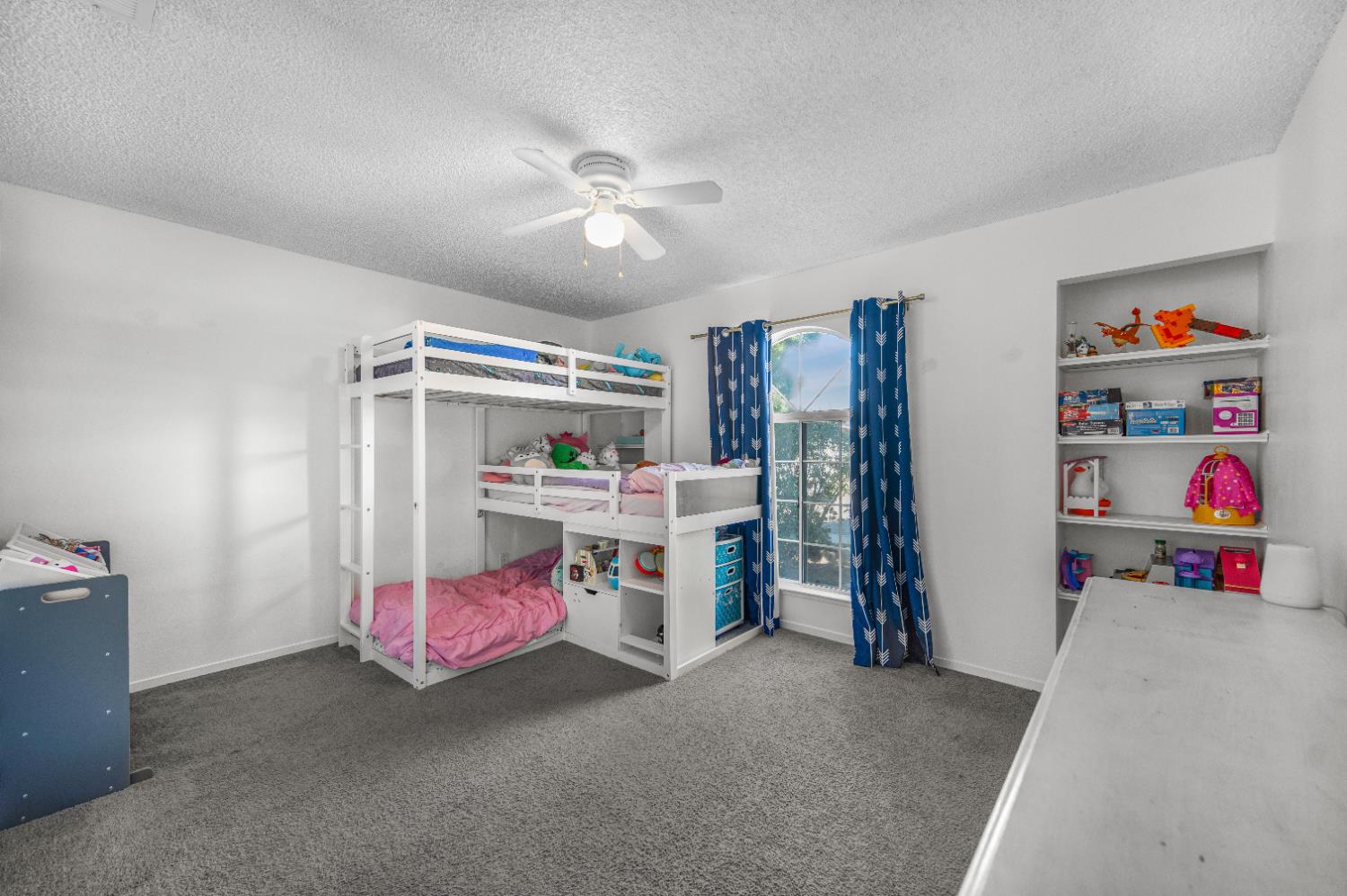 651 N Laverne Ave, Fresno, CA 93727