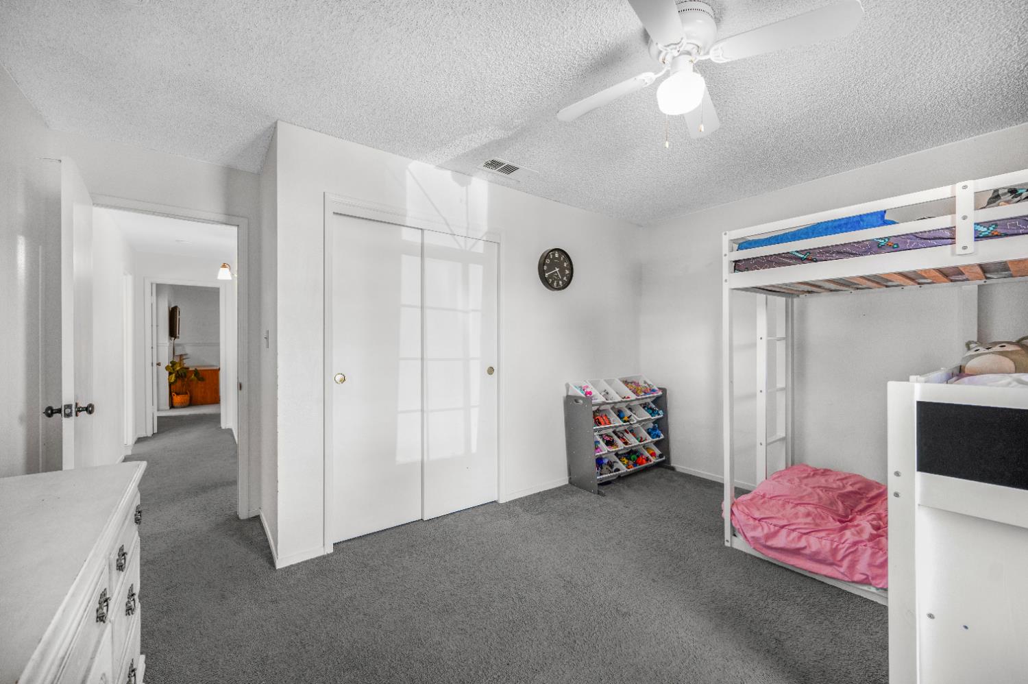 651 N Laverne Ave, Fresno, CA 93727