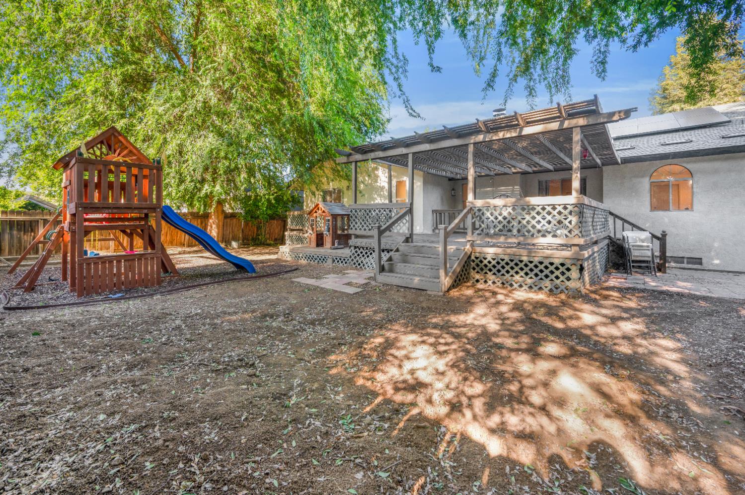 651 N Laverne Ave, Fresno, CA 93727