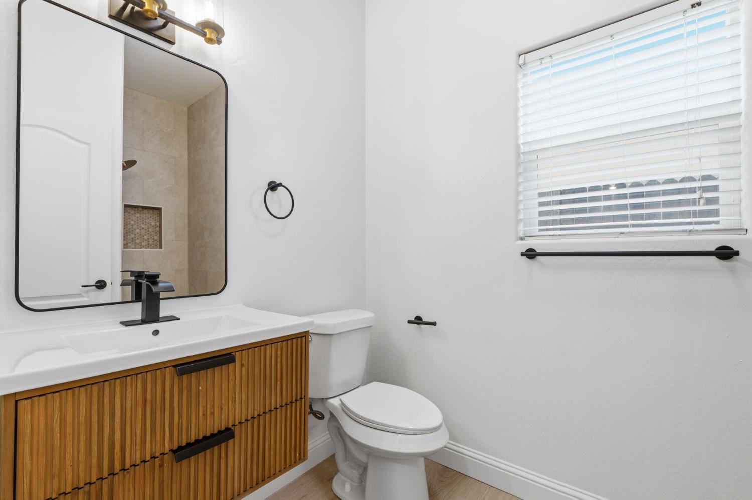 5118 Vista Del Mar Ave, Bakersfield, CA 93311