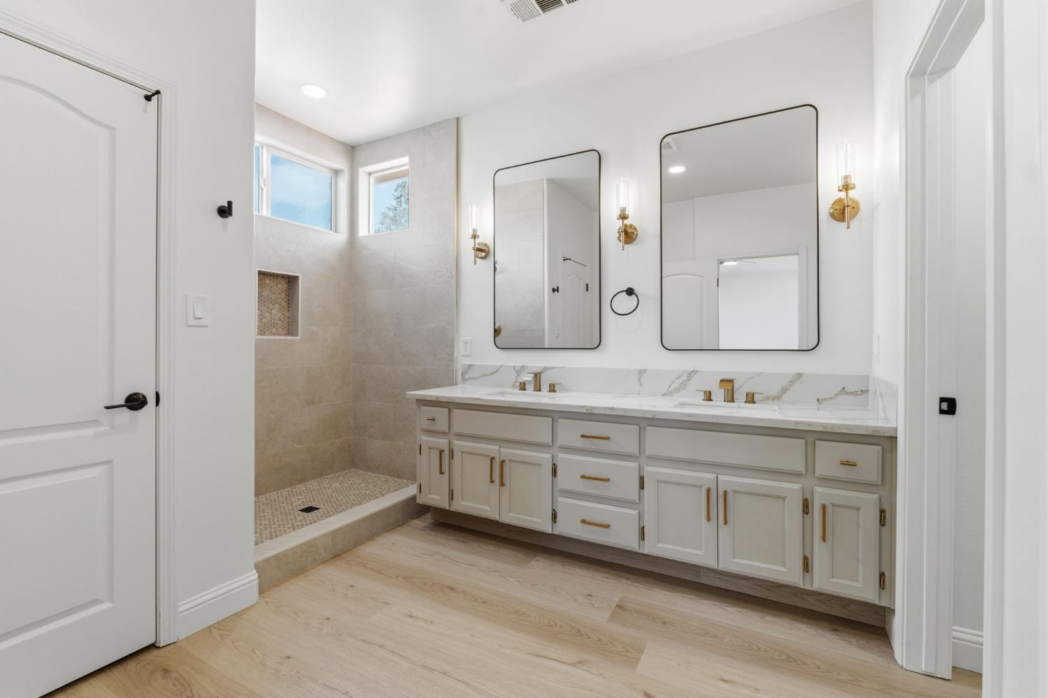 5118 Vista Del Mar Ave, Bakersfield, CA 93311