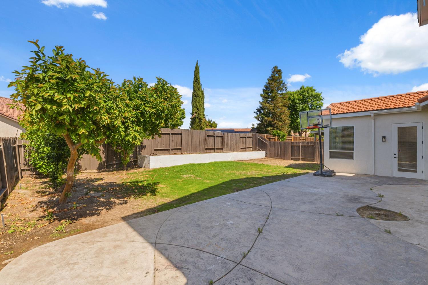 5118 Vista Del Mar Ave, Bakersfield, CA 93311