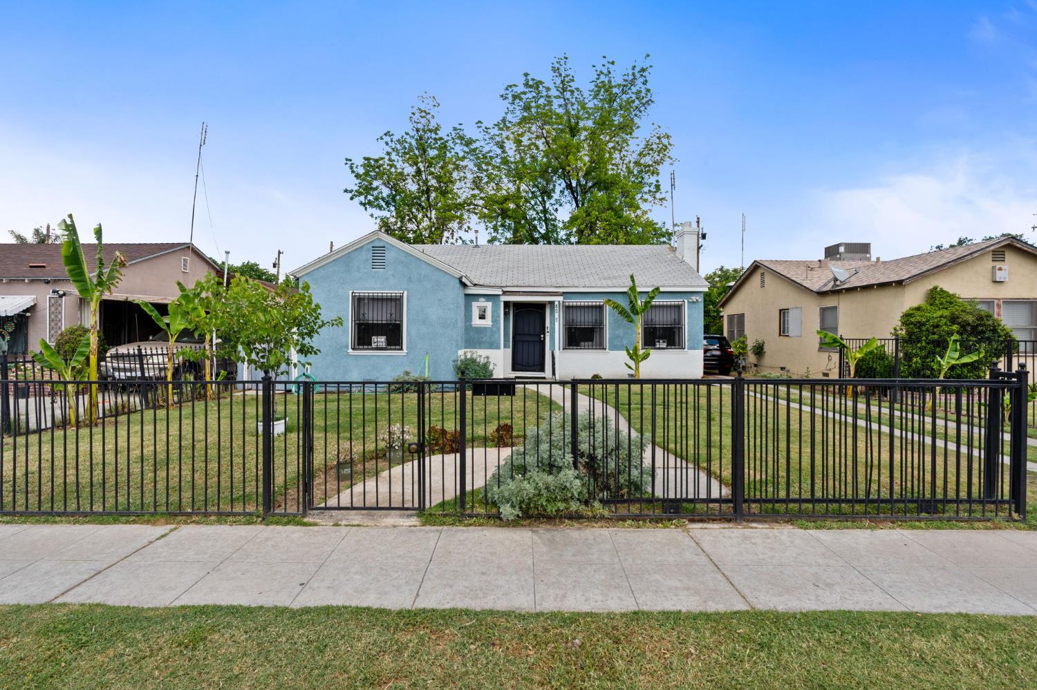 4025 E Tulare St, Fresno, CA 93702