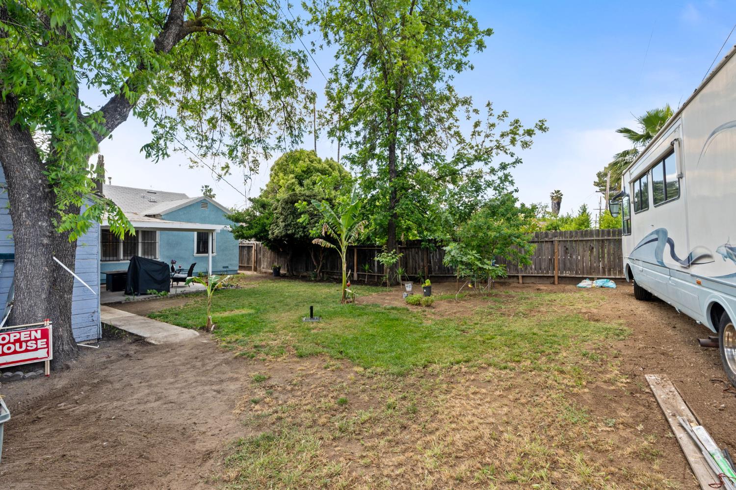 4025 E Tulare St, Fresno, CA 93702