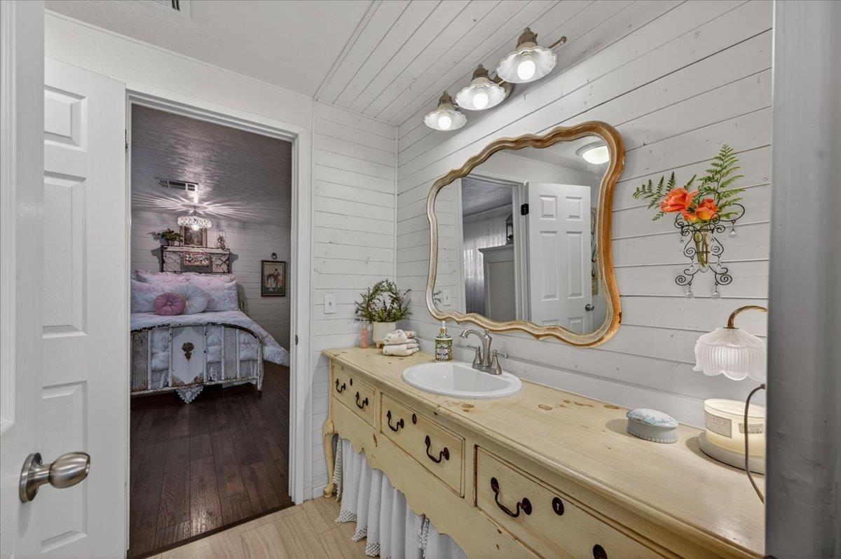 8701 Highway 41 #41, Fresno, CA 93720