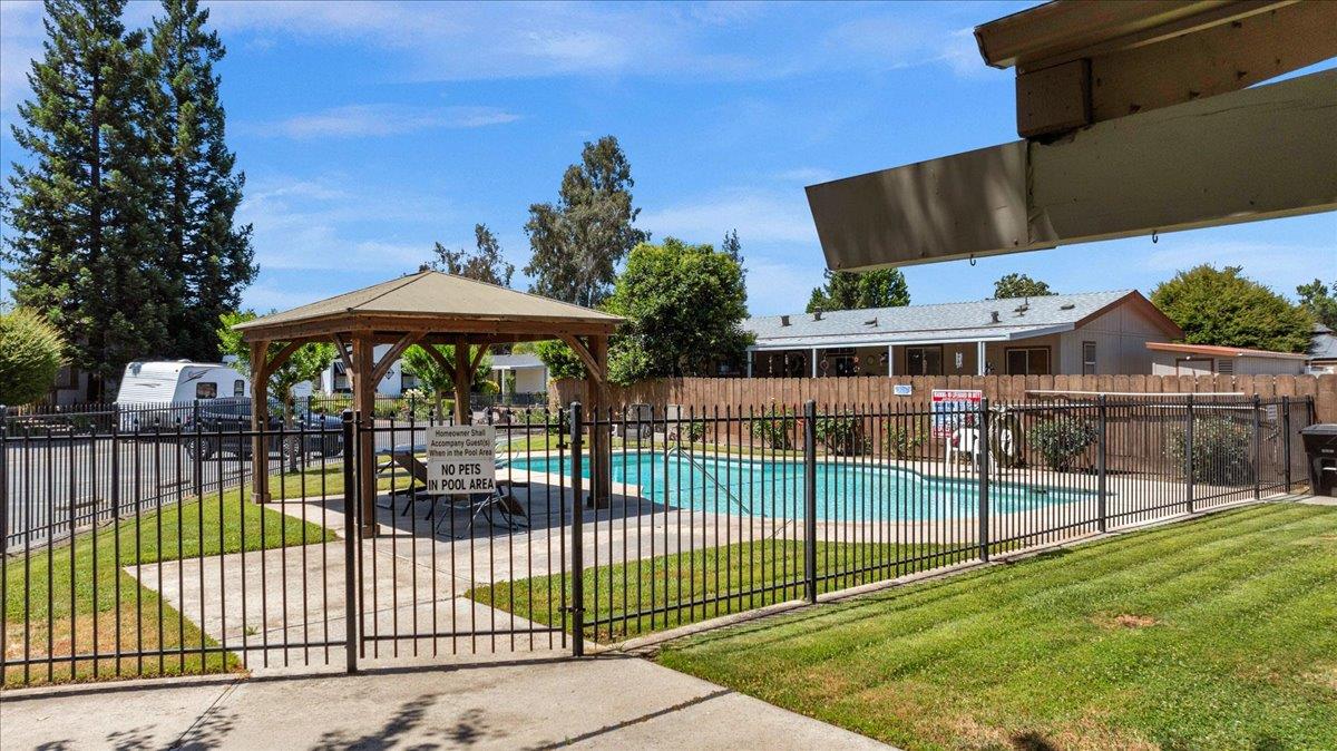 8701 Highway 41 #41, Fresno, CA 93720