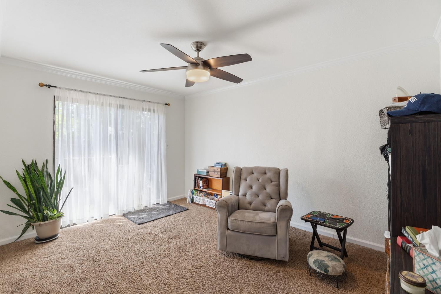 2438 E Santa Ana Ave, Fresno, CA 93726