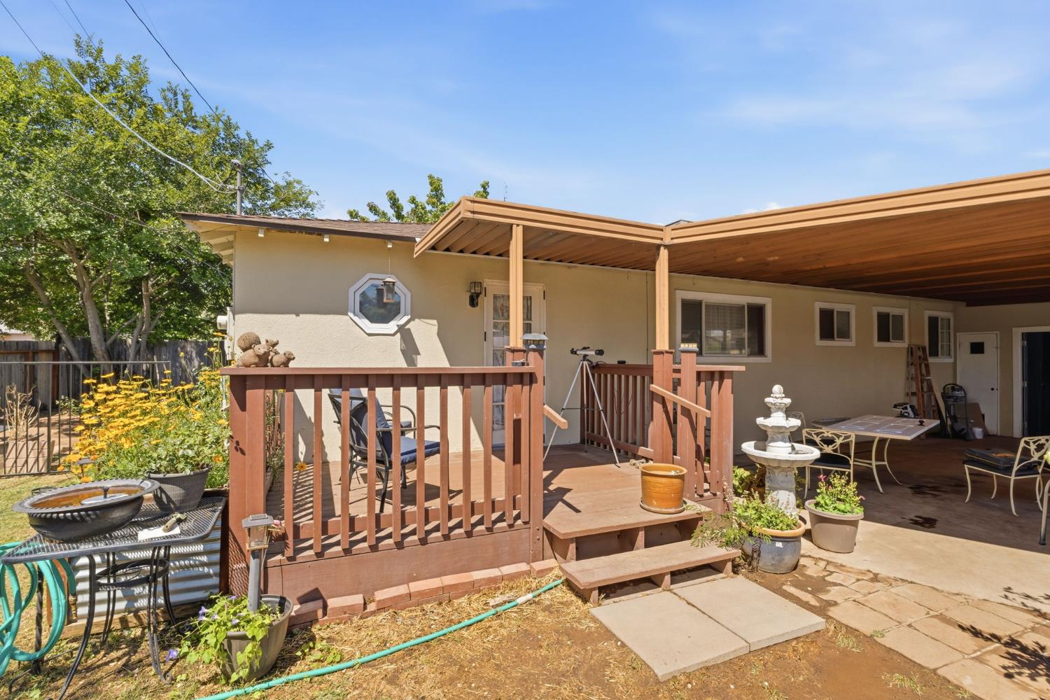 2438 E Santa Ana Ave, Fresno, CA 93726